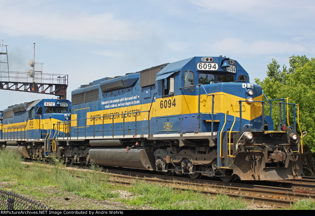DME 6094 the 20th Anniversary unit leads CP ethanol loads train 632